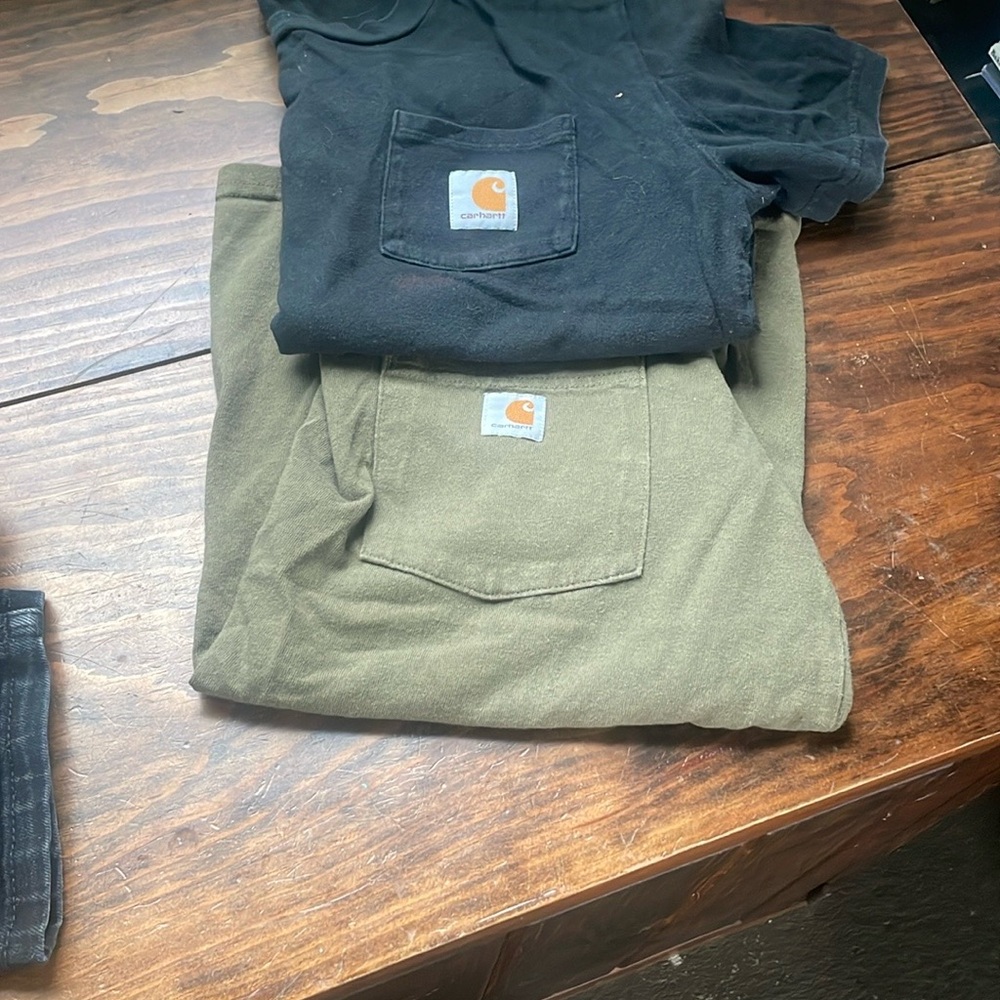 Carhartt Black and Olive T-Shirts with Pockets